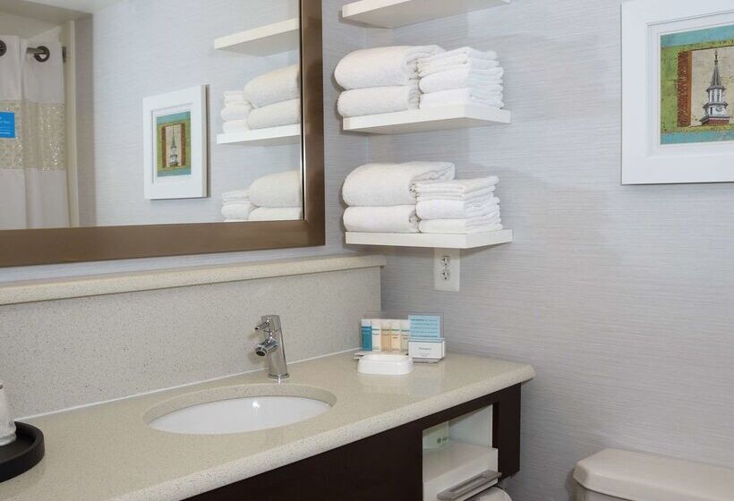 فندق Hampton Inn Alexandriaold Town/king St. Metro