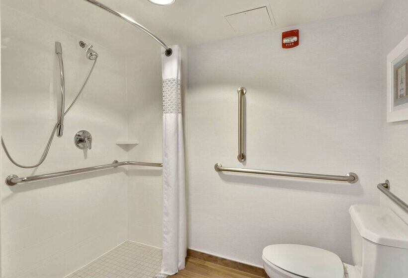 فندق Hampton Inn Alexandriaold Town/king St. Metro