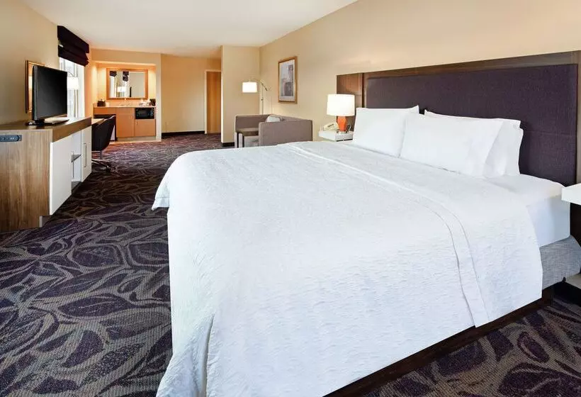 فندق Hampton Inn & Suites Bremerton