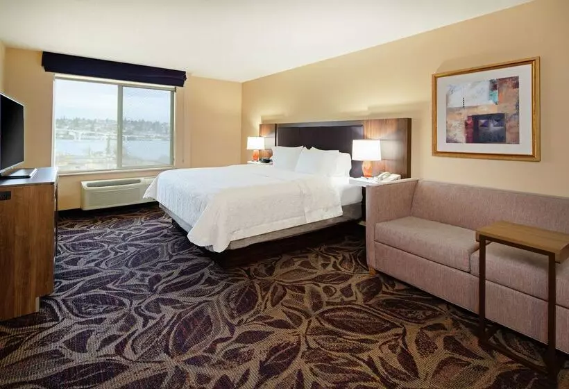 فندق Hampton Inn & Suites Bremerton