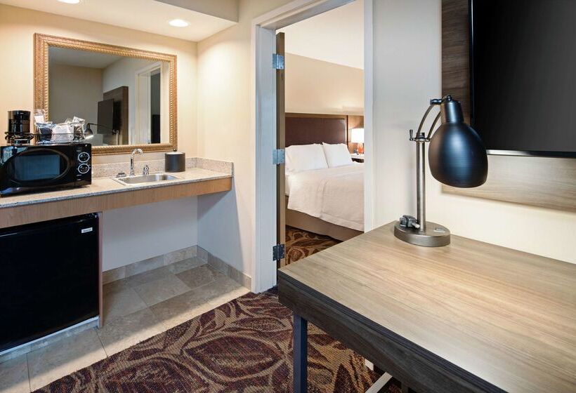 בית מלון כפרי Hampton Inn & Suites Bremerton