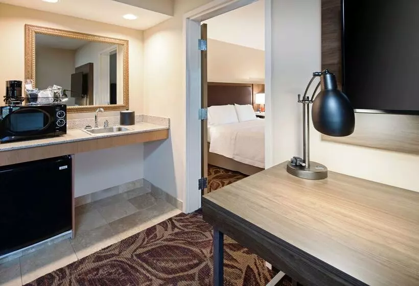 فندق Hampton Inn & Suites Bremerton