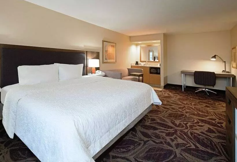 فندق Hampton Inn & Suites Bremerton