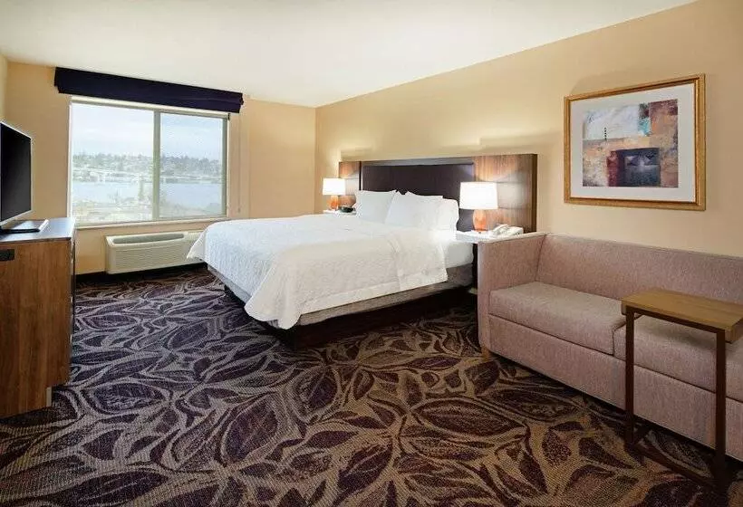 فندق Hampton Inn & Suites Bremerton