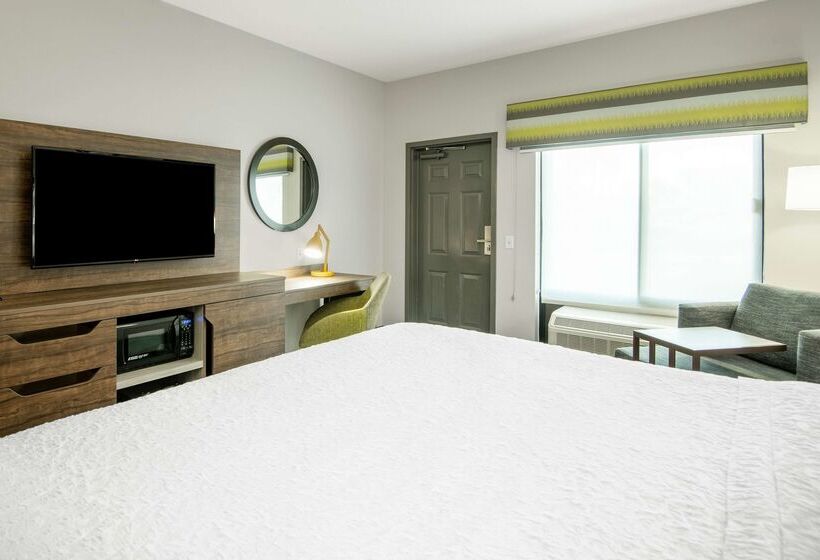 هتل Hampton Inn & Suites Las Vegas Henderson