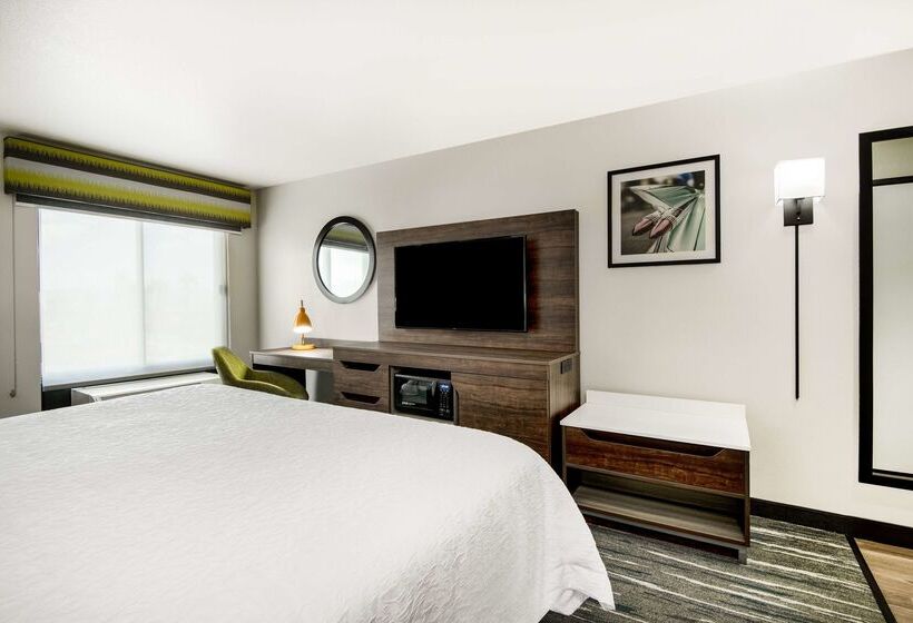 هتل Hampton Inn & Suites Las Vegas Henderson