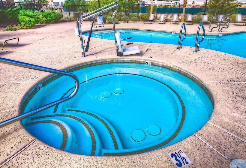 هتل Hampton Inn & Suites Las Vegas Henderson