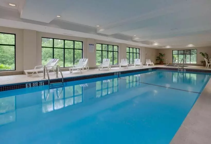 هتل Hampton Inn Auburn