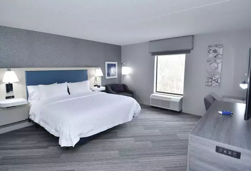 هتل Hampton Inn Auburn