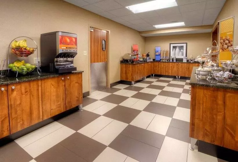 هتل Hampton Inn Billings