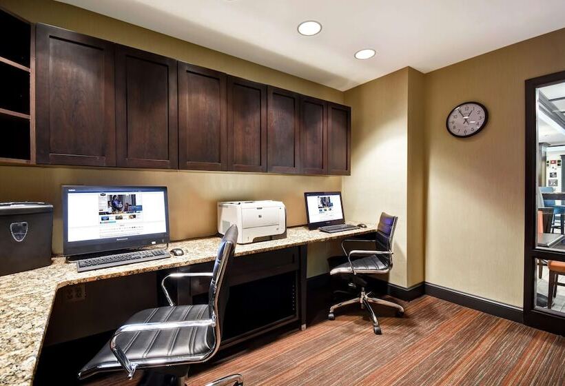 Отель Comfort Inn & Suites Mt. Holly   Westampton