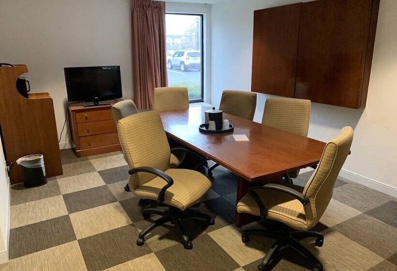 Отель Comfort Inn & Suites Mt. Holly   Westampton