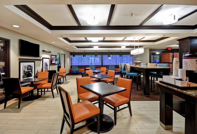 Отель Comfort Inn & Suites Mt. Holly   Westampton