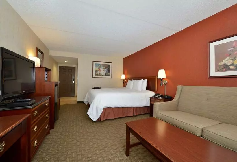酒店 Hampton Inn East Aurora