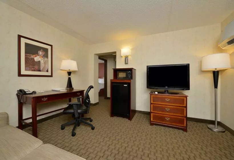 酒店 Hampton Inn East Aurora