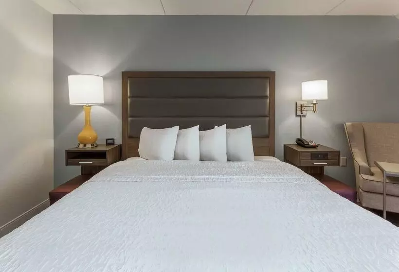 Hotel Hampton Inn Groton