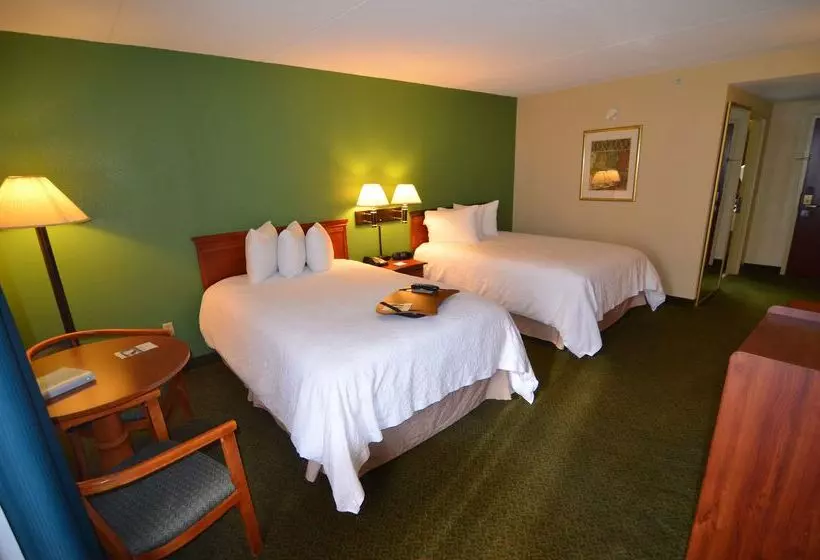 Hotel Hampton Inn Groton