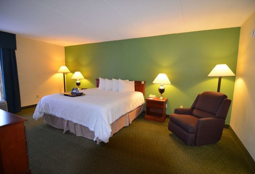 فندق Hampton Inn Groton