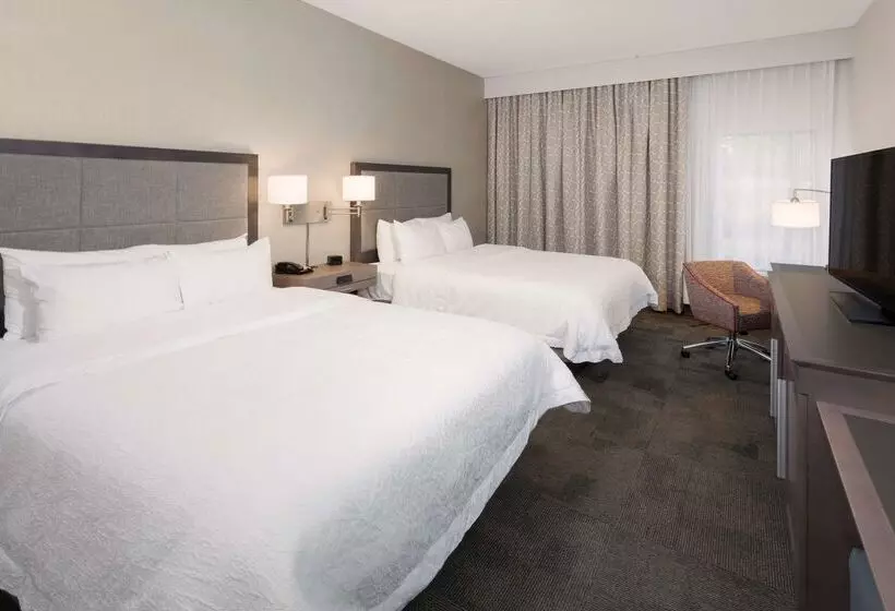 호텔 Hampton Inn Lancaster