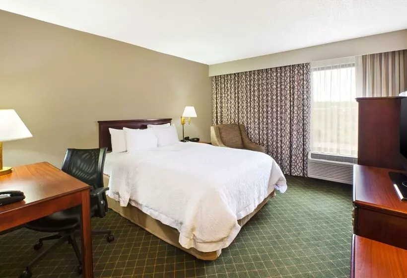 בית מלון כפרי Hampton Inn Marietta