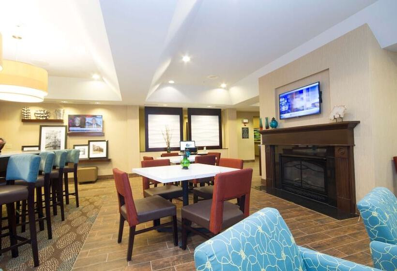 فندق Hampton Inn Marshall