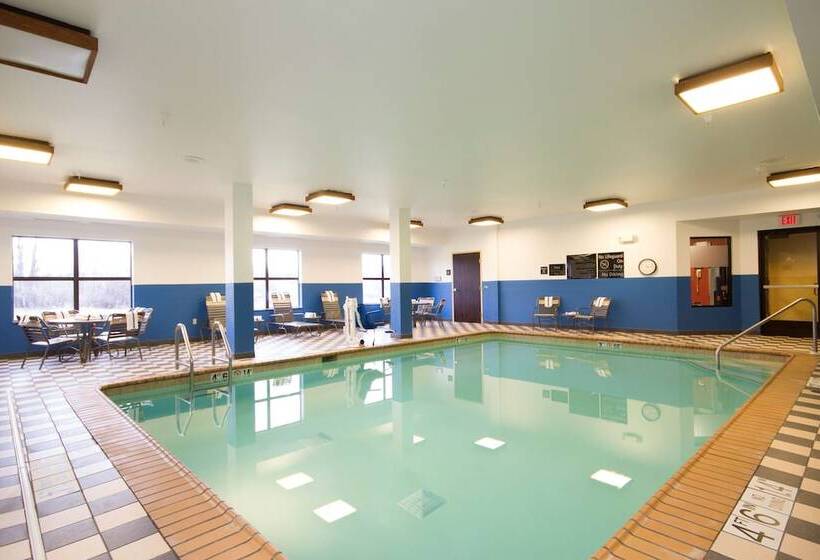 فندق Hampton Inn Marshall