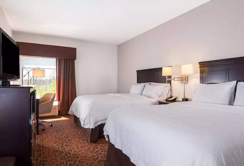 Отель Hampton Inn Parkersburgmineral Wells