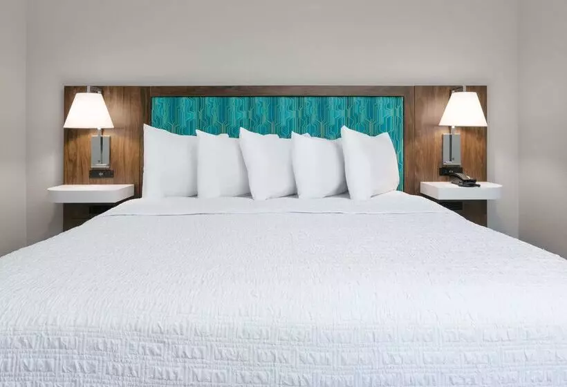 ホテル Hampton Inn Santa Cruz