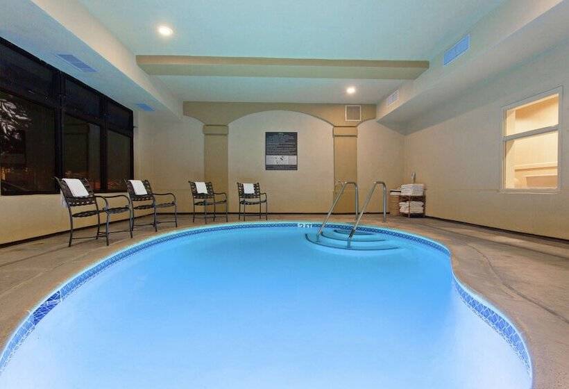 בית מלון כפרי Hampton Inn Santa Cruz