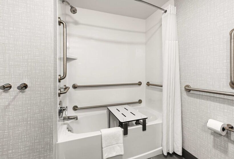 فندق Hampton Inn Seekonk