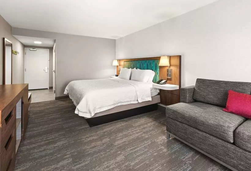 בית מלון כפרי Hampton Inn Seekonk