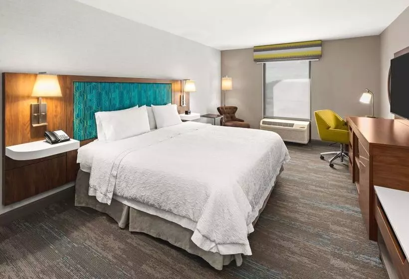 בית מלון כפרי Hampton Inn Seekonk