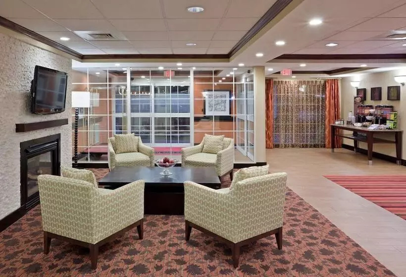 فندق Hampton Inn Sturbridge