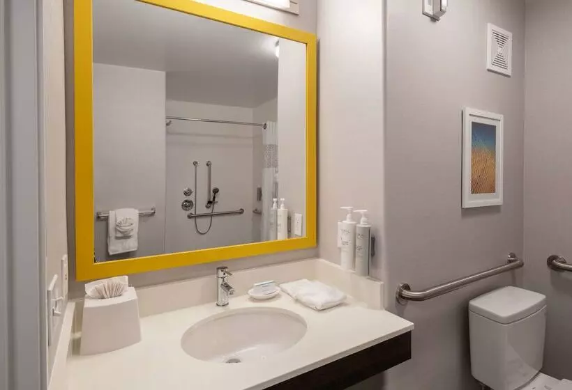 Отель Hampton Inn & Suites Agoura Hills