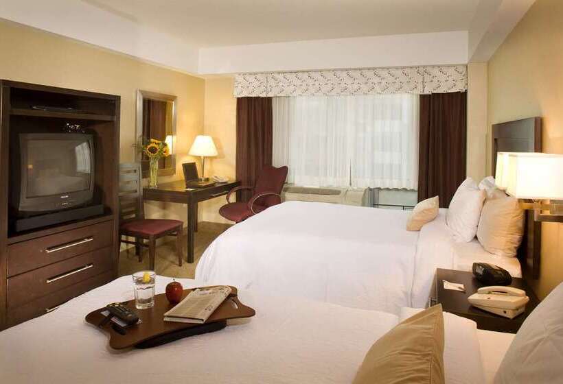 هتل Hampton Inn & Suites Boston Crosstown Center