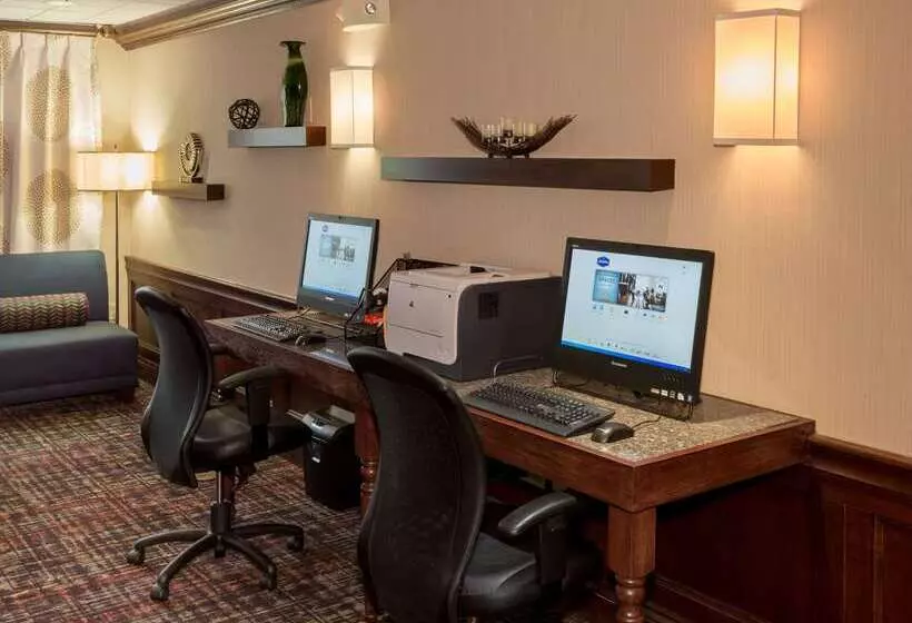 호텔 Hampton Inn & Suites Clevelandbeachwood