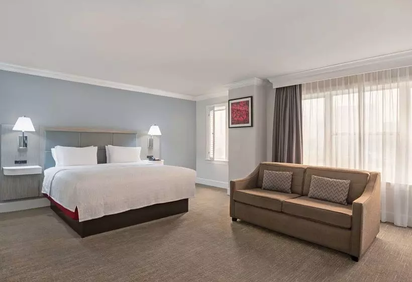 호텔 Hampton Inn & Suites Stamford