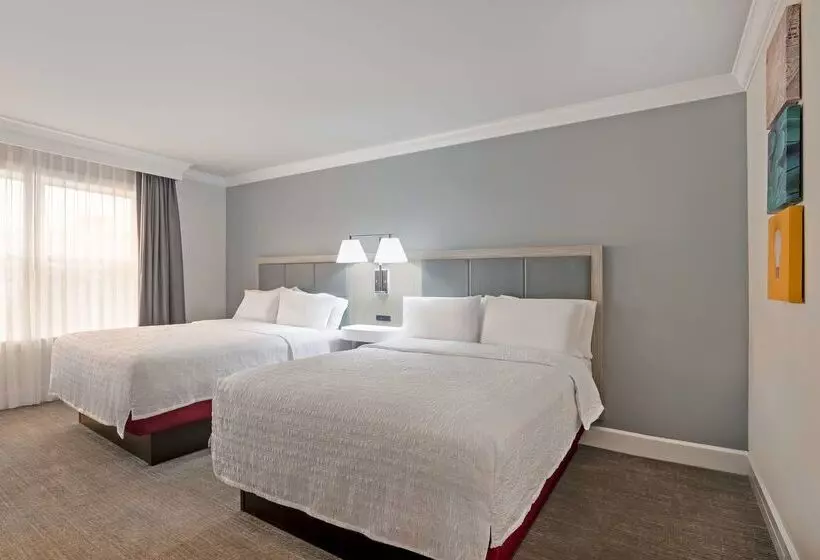 호텔 Hampton Inn & Suites Stamford