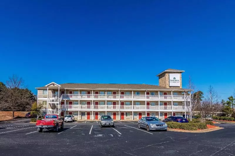 호텔 Hometowne Studios By Red Roof Covington, Ga