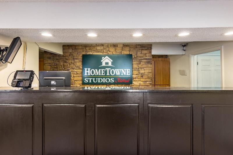 Hotelli Hometowne Studios By Red Roof Covington, Ga