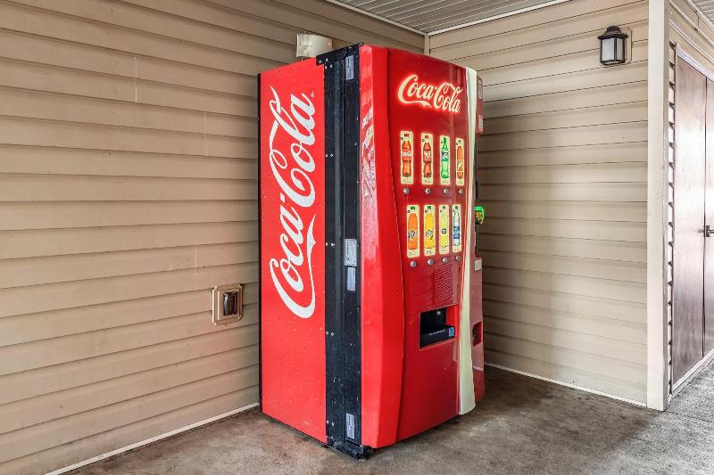 호텔 Hometowne Studios By Red Roof Covington, Ga