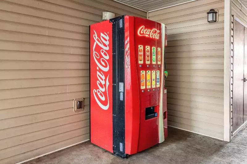 호텔 Hometowne Studios By Red Roof Covington, Ga