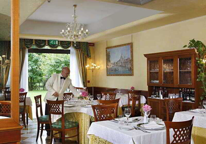 Park Hotel Ai Pini & Restaurant Ai Pini