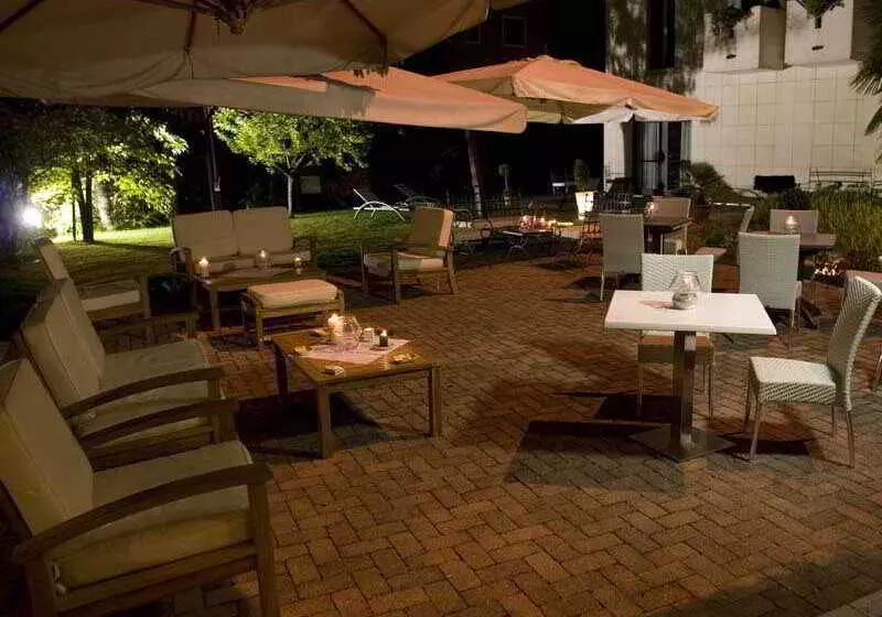 Park Hotel Ai Pini & Restaurant Ai Pini