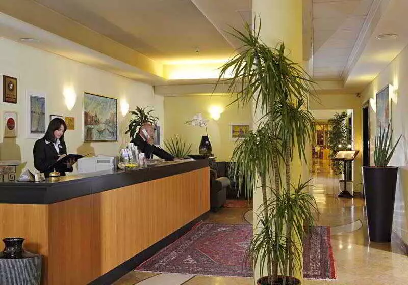 Park Hotel Ai Pini & Restaurant Ai Pini