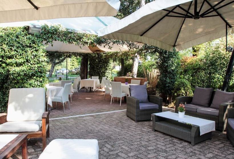 Park Hotel Ai Pini & Restaurant Ai Pini