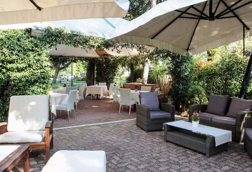 Park Hotel Ai Pini & Restaurant Ai Pini