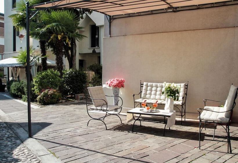 Park Hotel Ai Pini & Restaurant Ai Pini