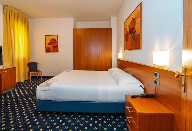 בית מלון כפרי Prealpi