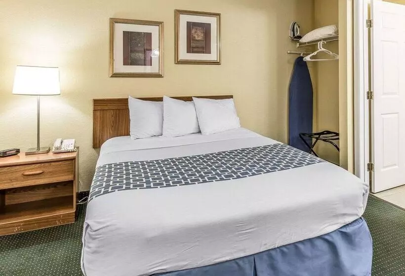 هتل Suburban Studios Fort Myers Cape Coral